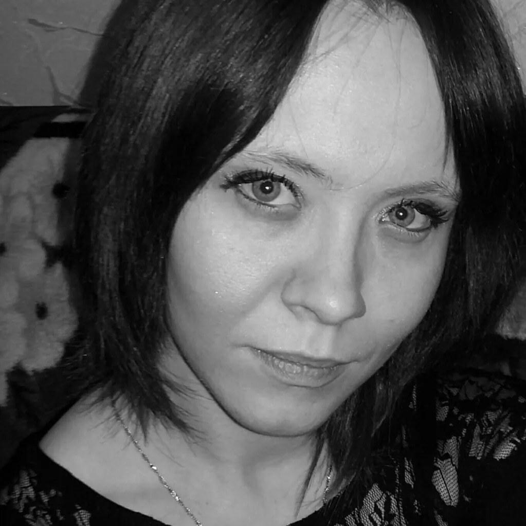 webcam model PinkMartines from XloveCam webcam model PinkMartines from XloveCam