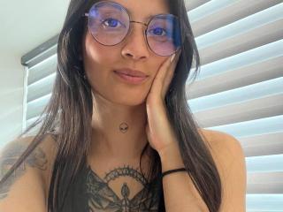 NiaWhite Pussy Video Webcam - Photo 17/21