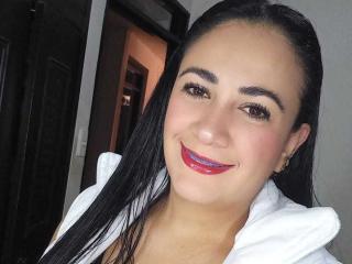 AndreJolie live cam model at XLoveCam