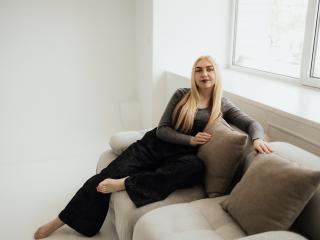 BeatriceFly Live Cam Porn - Photo 15/21