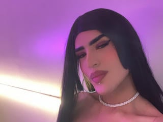 ScarlettTs live cam model at XLoveCam