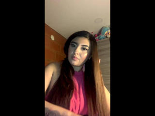 ClementinneRoberts live cam model at XLoveCam