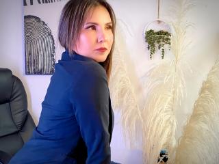 AdelaShery Webcam Porno Live - Photo 16/21