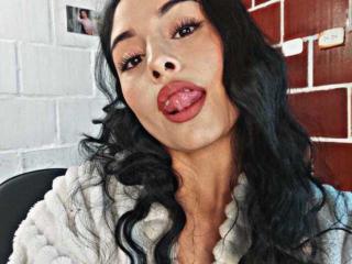 Emilyv69Hot Boobs Liveshow - Photo 15/21