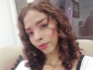 AteneaGrey live cam model at XLoveCam