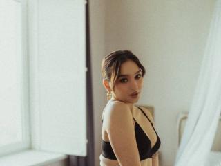 UrMuseOn Blonde Porno - Photo 9/12