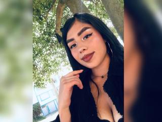 JulieAddams Show Porn Live - Photo 21/21