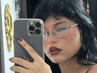 ElizabethRoux Seins Liveshow - Photo 9/21