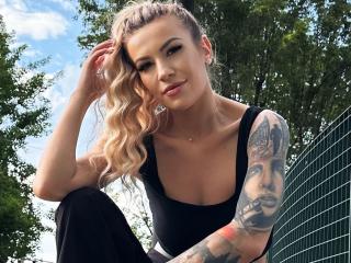 ZoeyMarie MILF Live - Photo 16/21