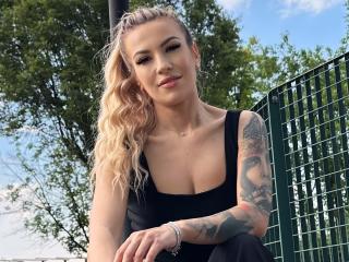 ZoeyMarie MILF Live - Photo 15/21