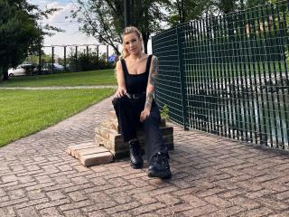 ZoeyMarie MILF Live - Photo 13/21