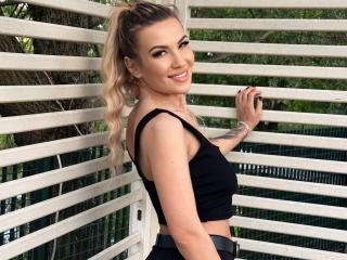 ZoeyMarie MILF Live - Photo 9/21