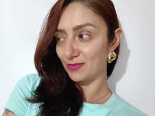 ValenRoseM live cam model at XLoveCam