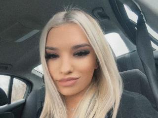 ArianaSparkle Webcam Porno Live - Photo 15/21