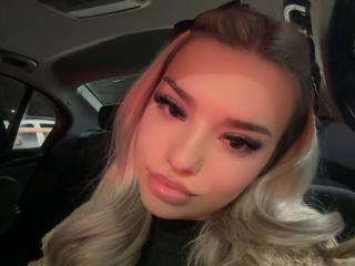 ArianaSparkle Webcam Porno Live - Photo 14/21