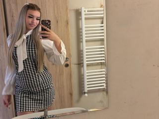 ArianaSparkle Webcam Porno Live - Photo 11/21