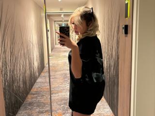 ArianaSparkle Webcam Porno Live - Photo 6/21