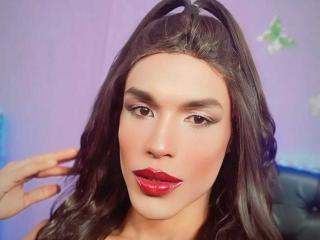 SashaStar69 live cam model at XLoveCam