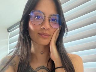 NiaWhite Pussy Video Webcam - Photo 13/21