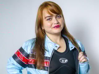 MoonRay69 live cam model at XLoveCam