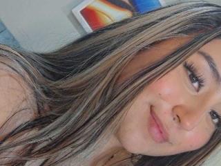 SalomettX Blowjob XXX Cams - Photo 6/21