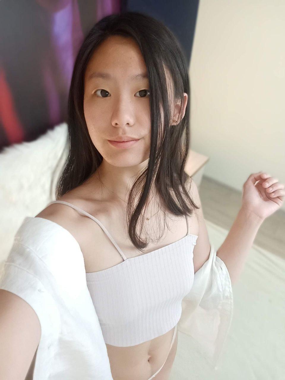 webcam model YuChenMin from XloveCam webcam model YuChenMin from XloveCam