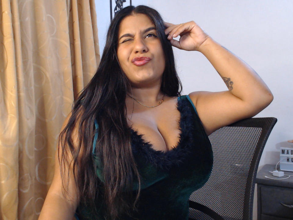 MadissonWeel — live cam photo 3