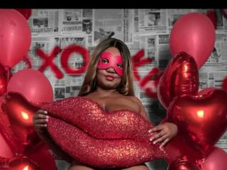 SweetBusty Blowjob XXX Cams - Photo 4/11