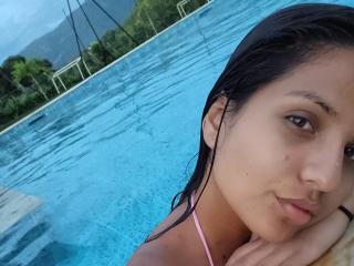 LailaBarker Anal Livecam - Photo 9/21
