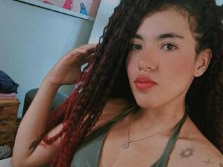 LiliRose69 live cam model at XLoveCam