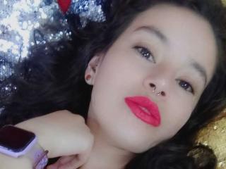 SamanthaMiiller Image Gallery