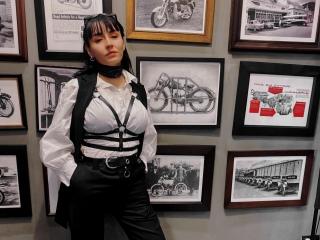 SaraleePoison Blowjob XXX Cams - Photo 11/21