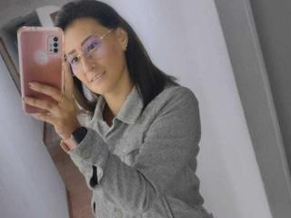 SharisWillian Blowjob XXX Cams - Photo 15/21