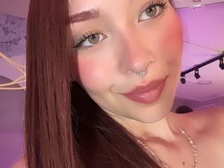 AmelieBss Webcam Porno Live - Photo 17/21