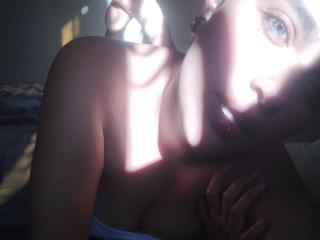 AgathaK Webcam Porno Live - Photo 21/21