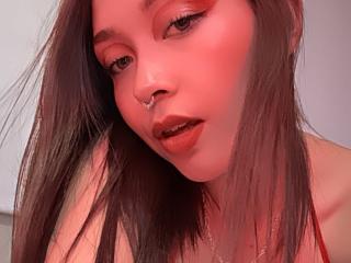 AmelieBss Webcam Porno Live - Photo 10/21