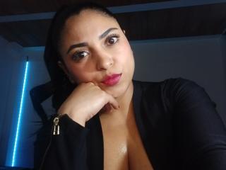 SamanthaMorris live cam model at XLoveCam