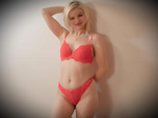 IrynaLyna Chatte en Chaleur - Photo 5/21