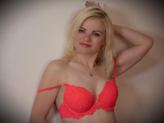 IrynaLyna Chatte en Chaleur - Photo 4/21