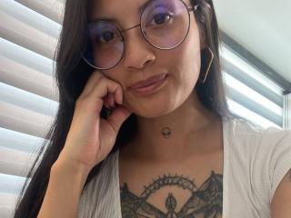 NiaWhite Pussy Video Webcam - Photo 8/21