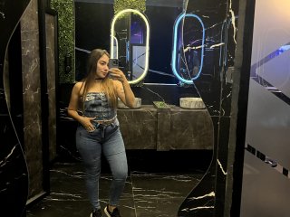 SharonKlart Blowjob XXX Cams - Photo 19/21