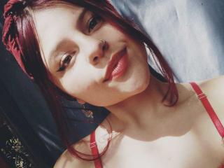 SophieHill Blowjob XXX Cams - Photo 20/21