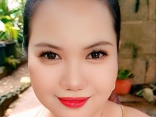VoluptuousLady live cam model at XLoveCam