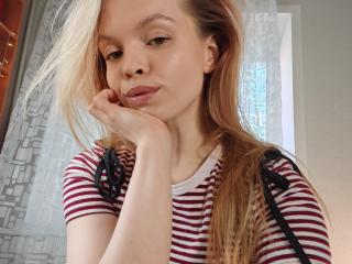Sinteas Blowjob XXX Cams - Photo 18/21