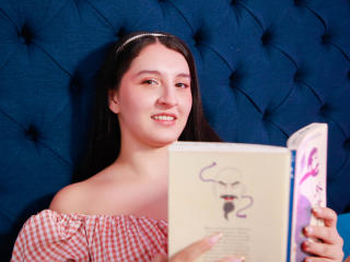ZoeCortes MILF Live - Photo 20/21