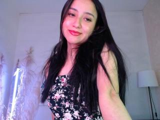 SlavicaX Blowjob XXX Cams - Photo 15/21