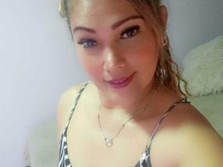 SamiraLennox Blowjob XXX Cams - Photo 5/21