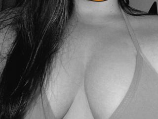 SofiaSpinelli live cam model at XLoveCam