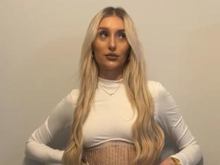 NatalieSusse-hot live cam model at XLoveCam