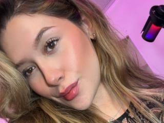 SweetAbey Blowjob XXX Cams - Photo 8/21